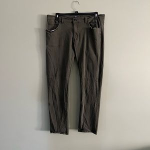 Olive Green Skinny Jeans Size 40x32